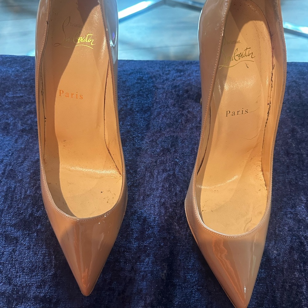 Christian Louboutin Beige Patent Leather Heels